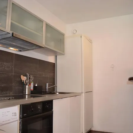 Grand Climatisé Proche Plages Juan Les Pins Apartamento *