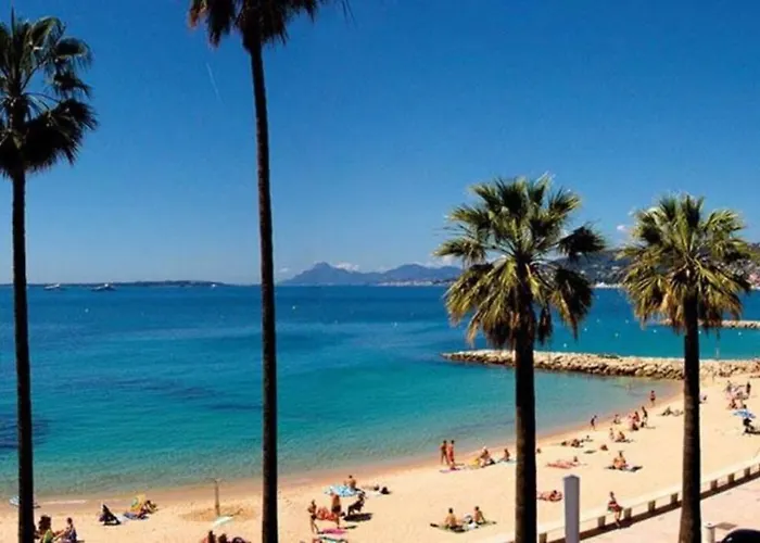 Grand Climatise Proche Plages Juan Les Pins Апартаменти